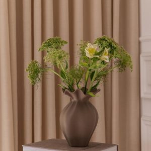 Nellie Vase Brun Specktrum