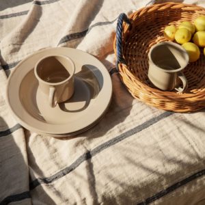 Yard Picnic - Sett av 8 deler