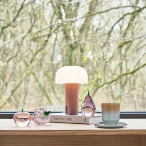 Oppladbar lampe, Styles Rosa