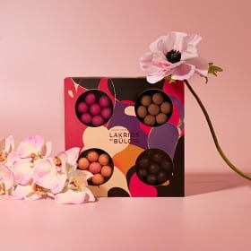 Small Selection Box Love 2025