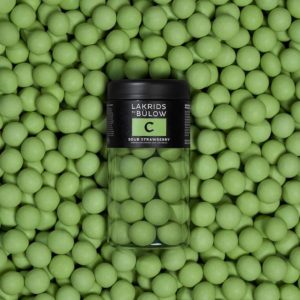 C - Sour strawberry Lakris med Sjokolade 295 gr