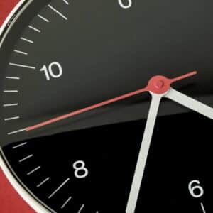 WALL CLOCK VEGGKLOKKE SORT HAY