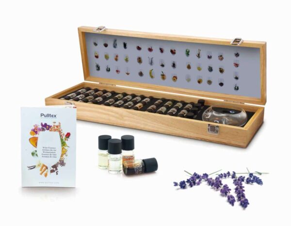 AROMASETT DELUXE I TREESKE 40 DUFTER