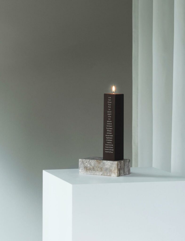 Even Lysestake Silver Travertine