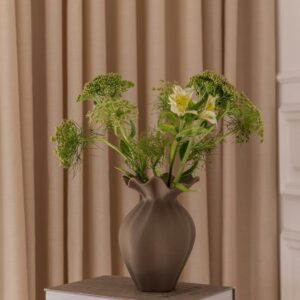 Nellie Vase Brun Specktrum