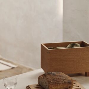 Bon Wooden Box- Brødboks i Oljet Eik