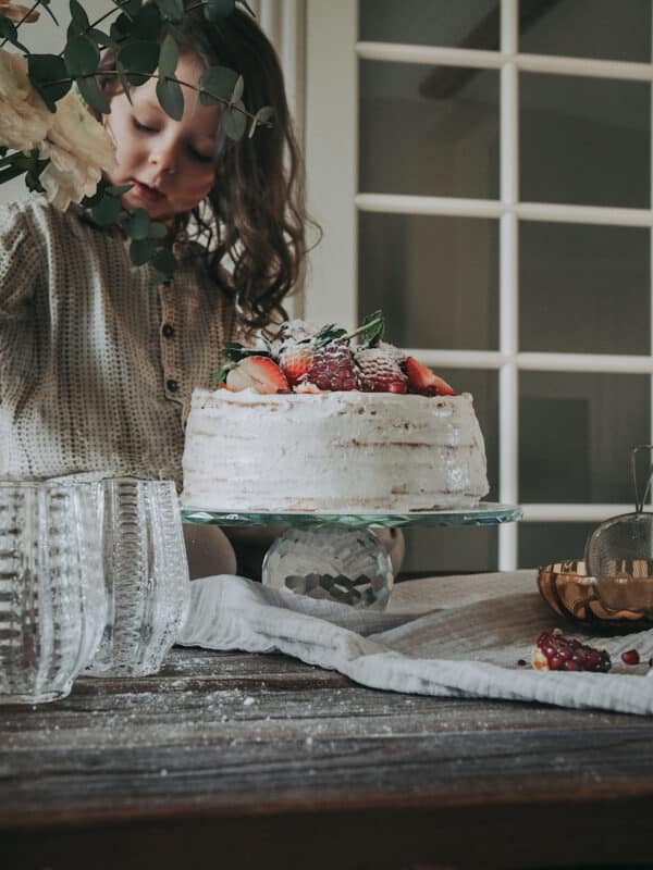 Shadow Cake Stand Clear