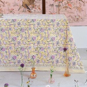 Duk med granatepletrykk i gul og rosa 150 x 230cm