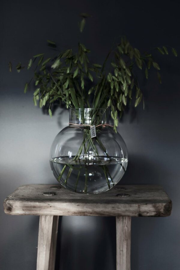 Rund glassvase D24 H25 lærrem