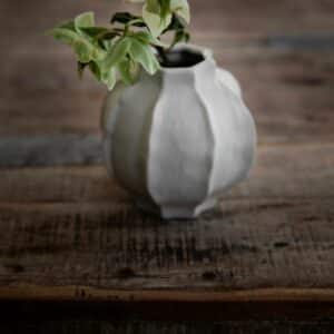Vase steintøy d13 h14cm naturhvit