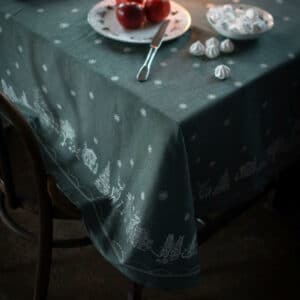 Julemorgen Damaskduk140x300 cm.