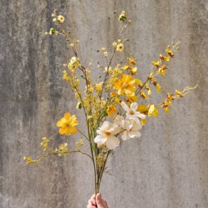 Stolt Kavaler gul stilk 72 cm