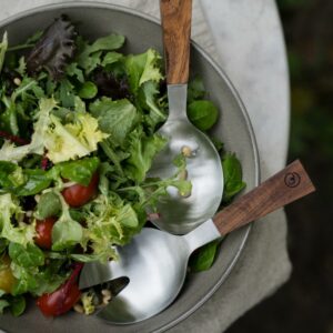 Salatbestikk i rustfritt stål/trehåndtak