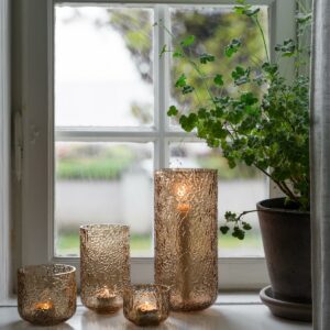 Lysestake/vase ø8 h6 cm ravfarget